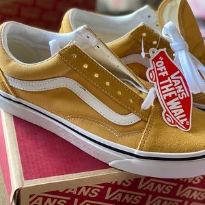 Brand new Vans size 7 women